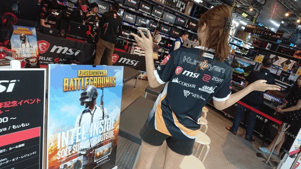 レグルシュライオンハートの中の人であるくろにゃんの後ろ姿。